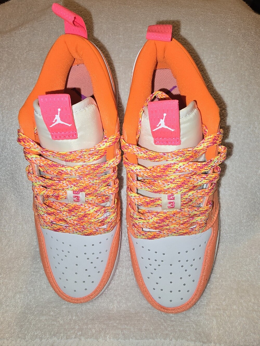 Air Jordan 1 Low Utility Crimson Pulse GS 5.5Y / W 7 - Picture 3 of 16